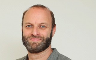 ONLINE OPINIONS CLOUDED BY THE DAY'S WEATHER   yaniv_dover