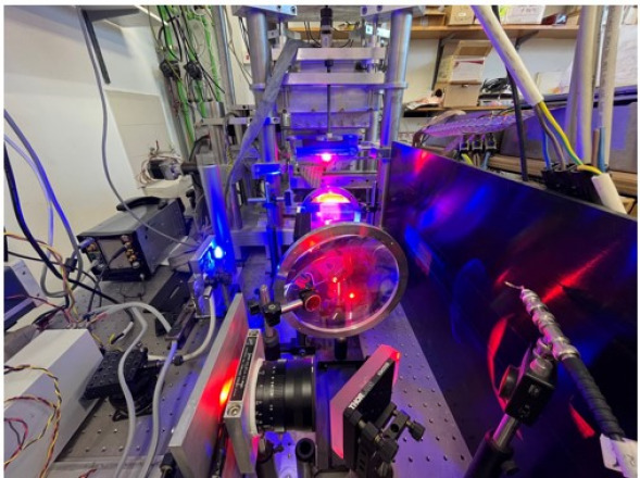 experimental_system_that_generates_super-sonic_laboratory_earthquakes_at_hebrew_university_laboratory_credit_meng_wang_hebrew_university.jpg