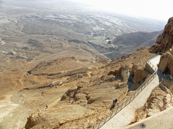 Where were Herod the Great's Royal Alabaster Bathtubs Quarried?