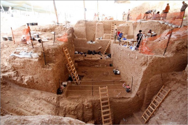 New Fossils Reveal Interactions Between Ancient Human Groups Living Together in the Levant